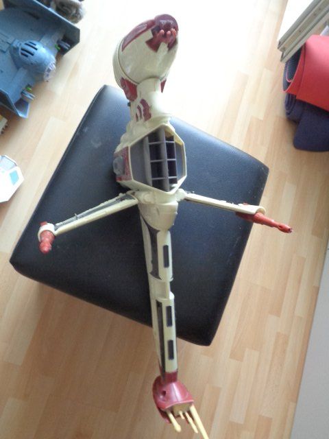 Hasbro Jouets: Star Wars Hasbro B-Wing – D'occasion à sargans par Angamar 1