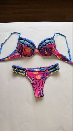 Bikini Grösse S – vorgeformtes Push-up-Oberteil