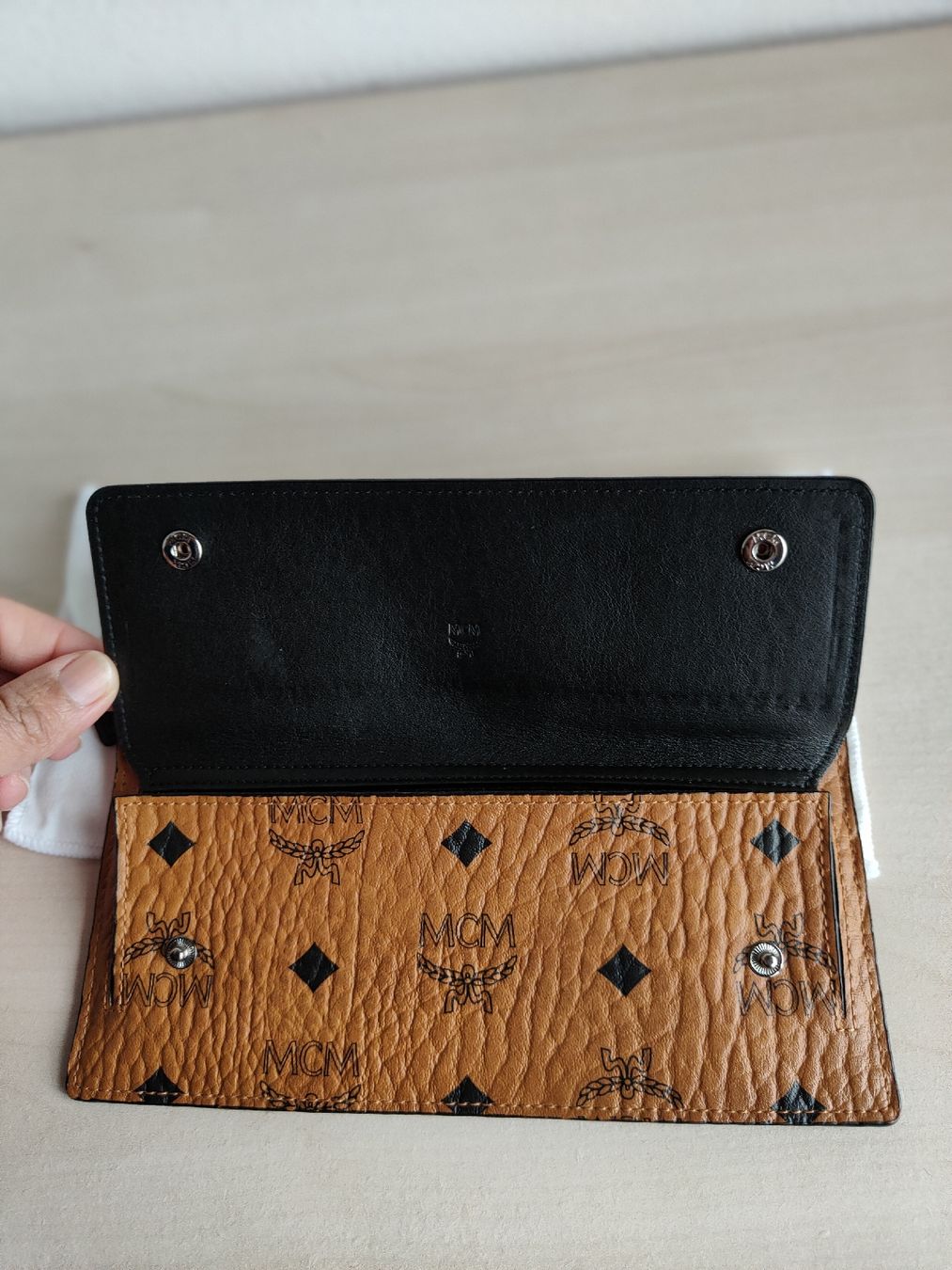 Mcm Portafogli: MCM portemonnaie – Usato da Hausen AG venduto da dar_gt8p 4