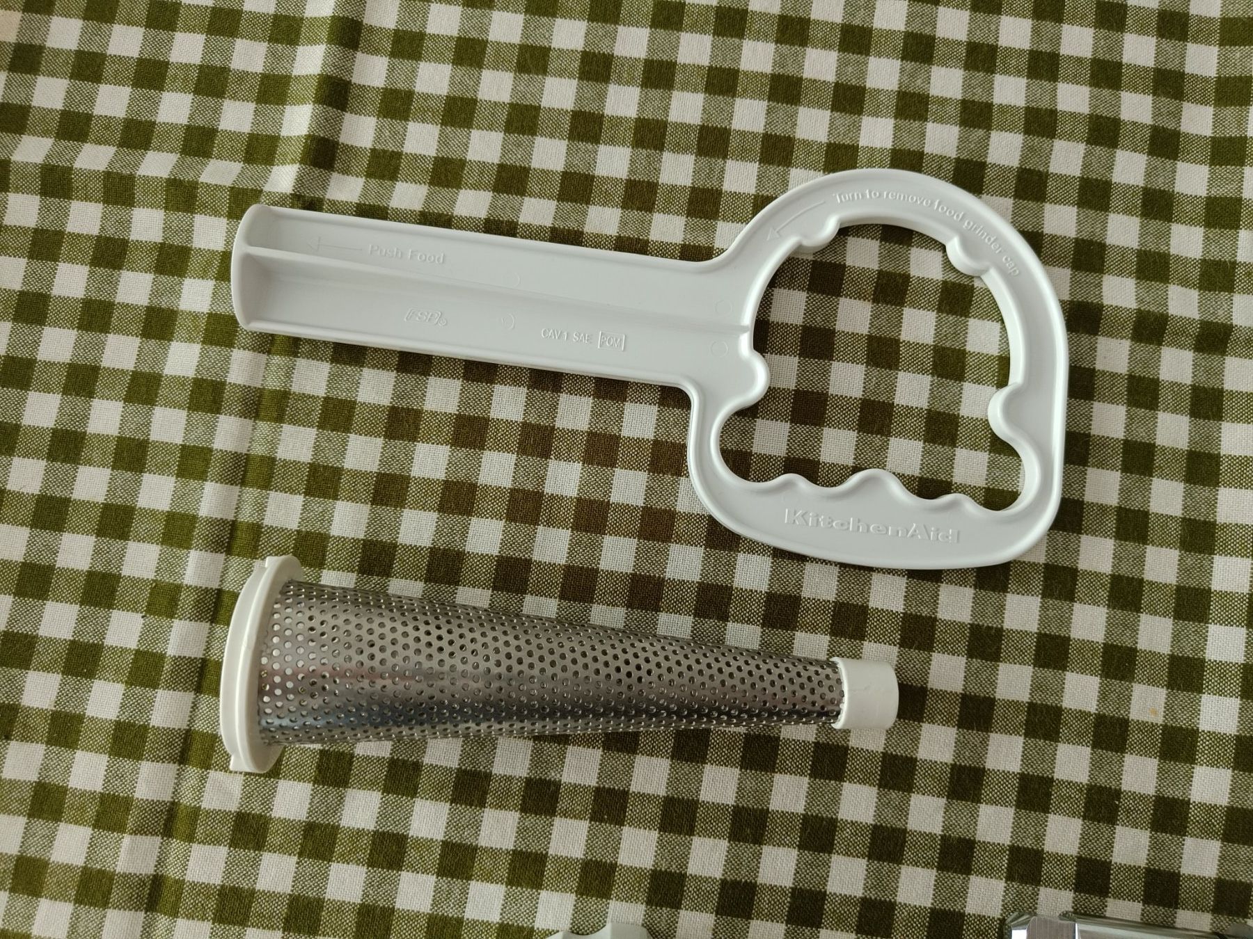 Kitchenaid Elettrodomestici da cucina: KitchenAid Fleischwolf und Pürieraufsatz – Usato da Zürich venduto da Atelier.Second 1