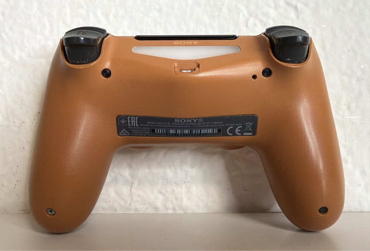Sony Controller: PS4 Controller - Good Condition – Usato da Ehrendingen venduto da bubulence 1