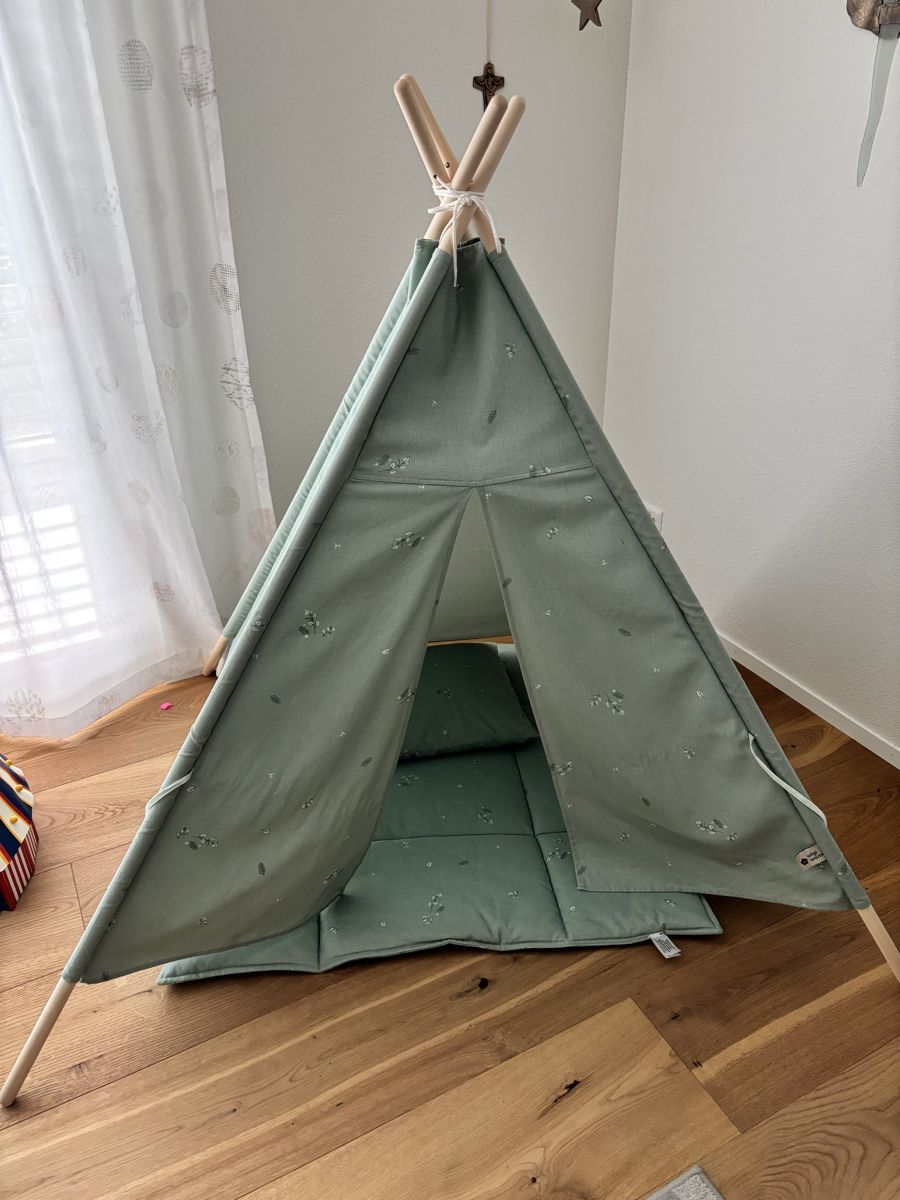 Jouets: Wigiwama Tipizelt – D'occasion à Muhen par Claudi1985 2