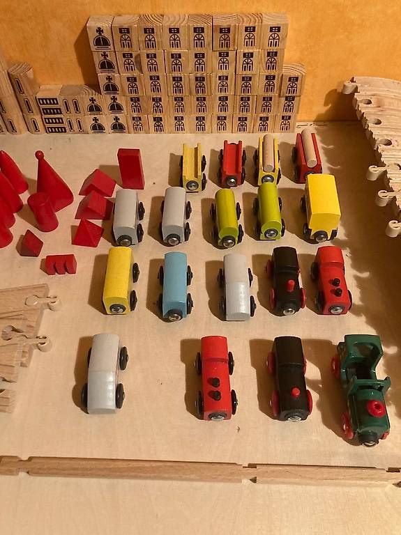 Kit di costruzioni: Grand circuit train en bois Ikéa avec accessoires – Usato da Belmont-sur-Yverdon venduto da Manu1112 2