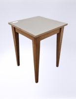 Hocker aus recyceltem Holz - Eigenproduktion