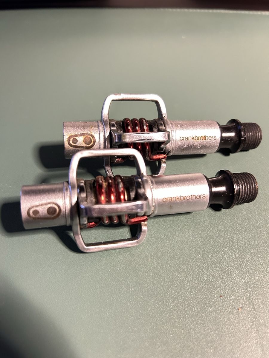 Pezzi di ricambio: Crankbrothers Eggbeater Klickpedale – Usato da Bern venduto da rei_c85n 1