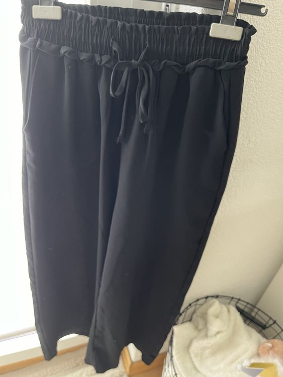Pantalons: Schwarze Stoffhose Gr. XS – D'occasion à Diepoldsau par Sonne14