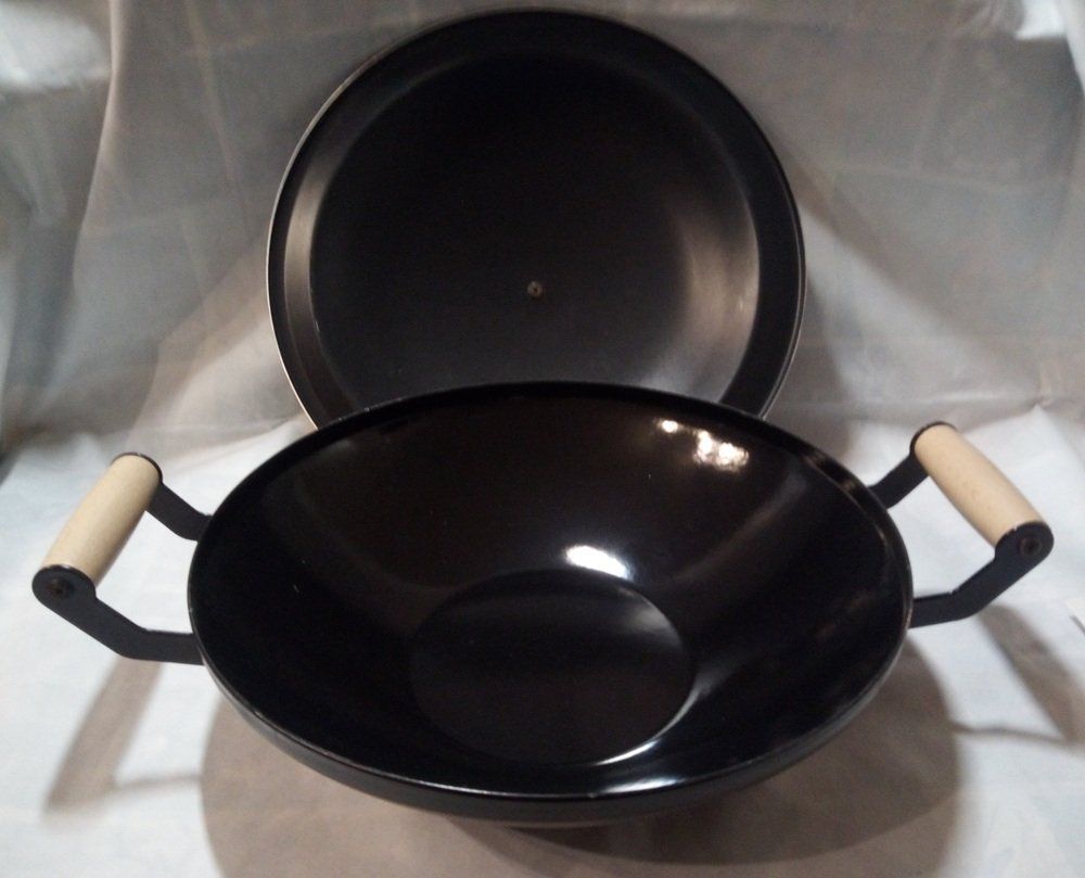 Padelle: Wok mit Metalldeckel Durchmesser 36 cm – Usato da Werdenberg venduto da EXA-Secondhand 2