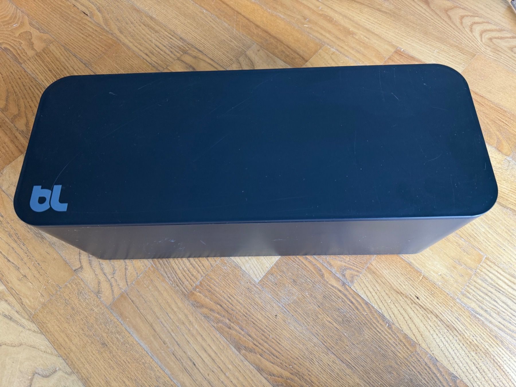 Altro per la casa: Kabelbox BlueLounge CableBox Large schwarz – Usato da Wettswil bei Zürich venduto da Trubarus