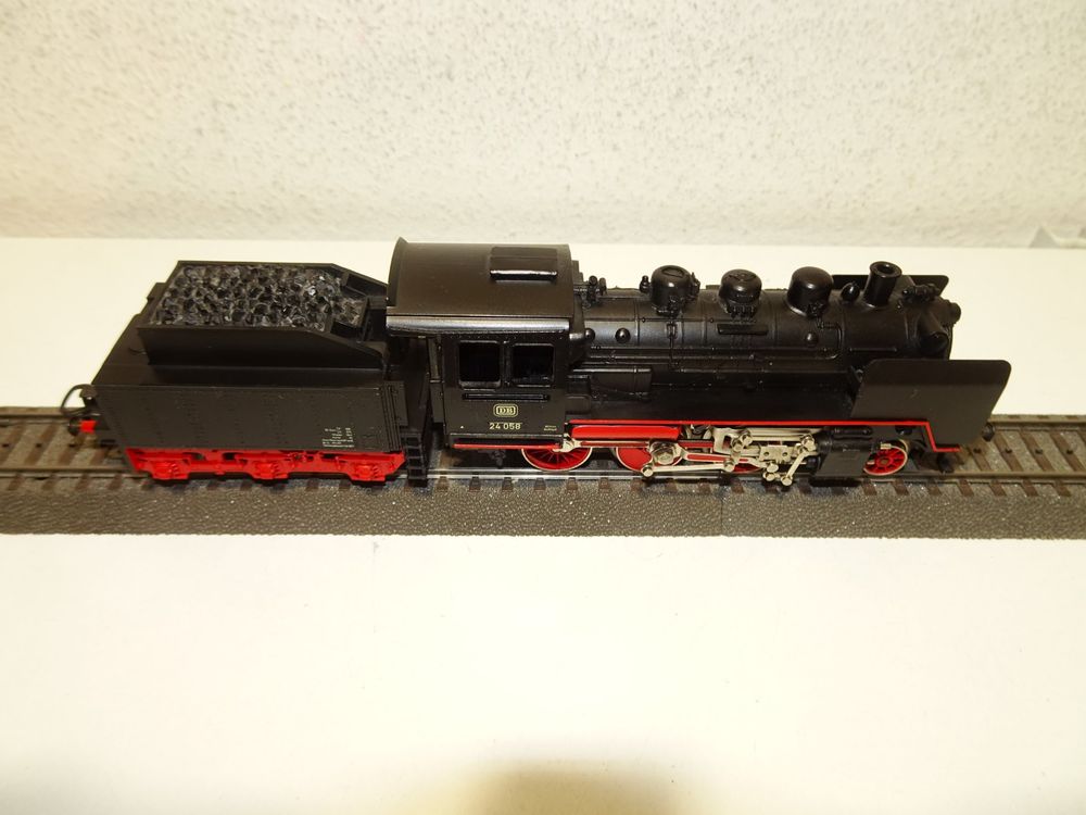 Märklin Trains électriques: Märklin Lokomotive DB Br 24 058 HO (17) – D'occasion à Luzern par Morgart1315 3