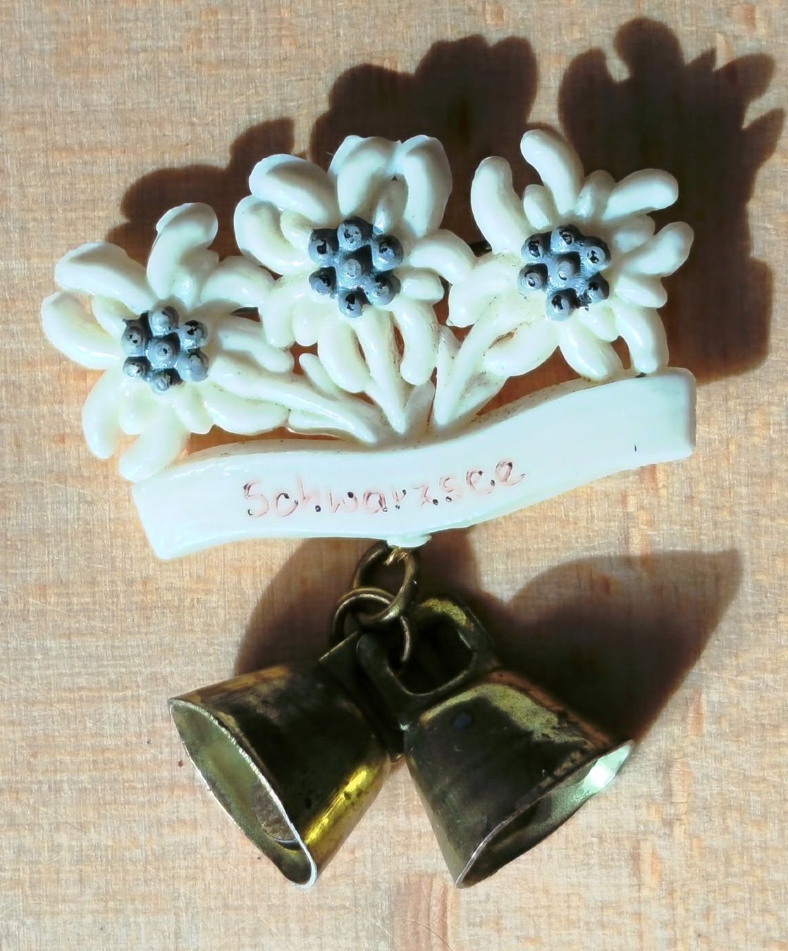 Spille & Fermagli: Schweizer Souvenir Brosche 3 Edelweiss aus Zermatt – Usato da Zürich venduto da Tanteemma369 6