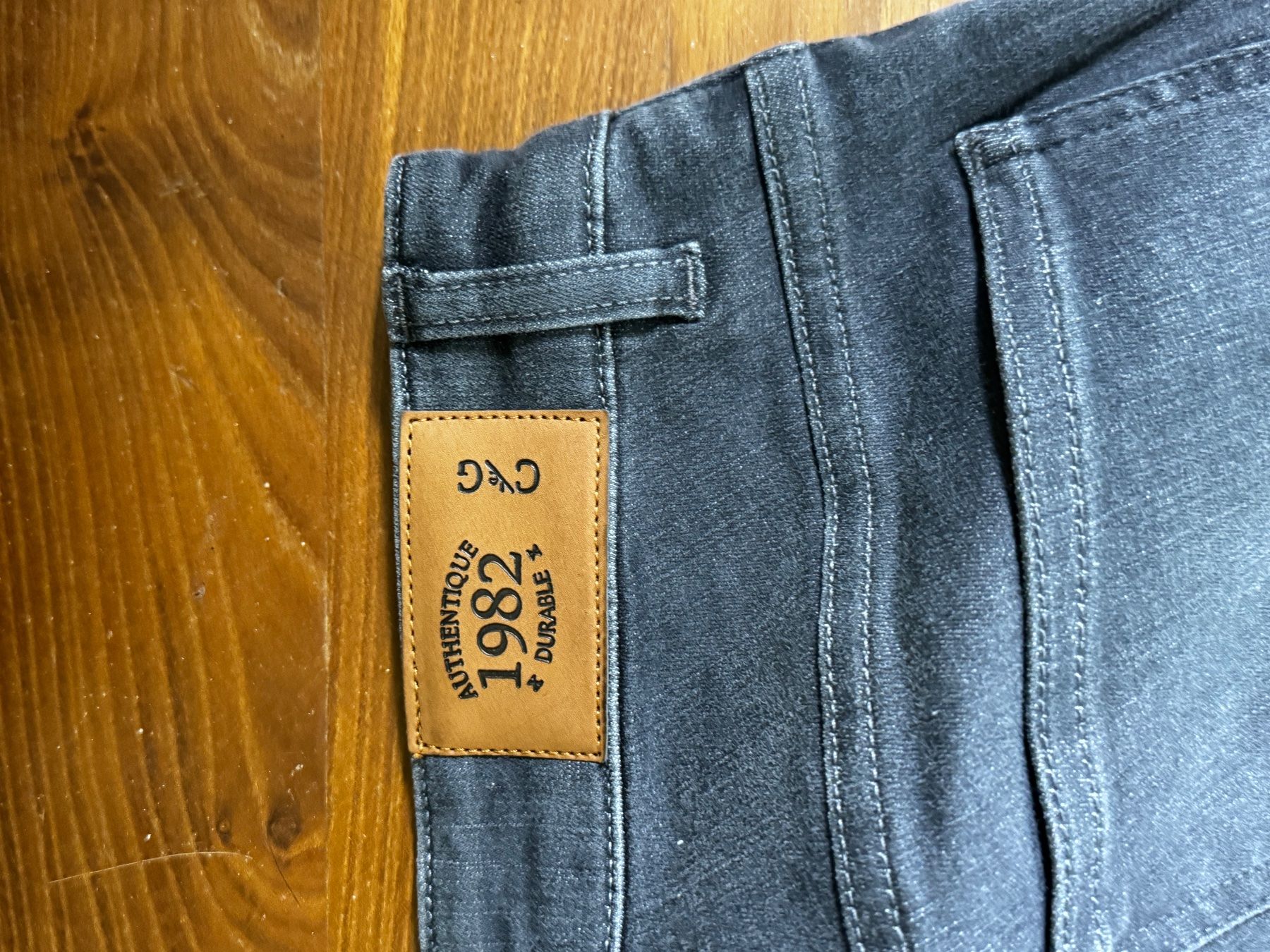 Jeans: Charles Le Golf Slim Jeans – Gebraucht aus Rüschlikon von norber44 1