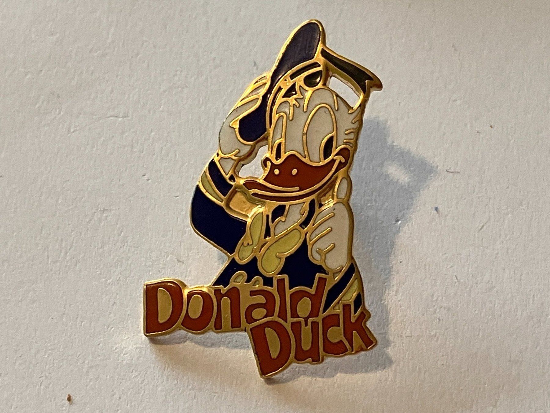 Placchette & Badge: 1 Pin Donald Duck – Usato da Basel venduto da djwwpp
