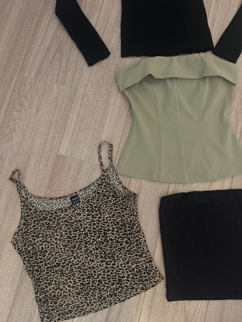 Lotti di vestiti: 10 Stk. Damen Set Gr. XS – Usato da Bonstetten venduto da VCLS 1