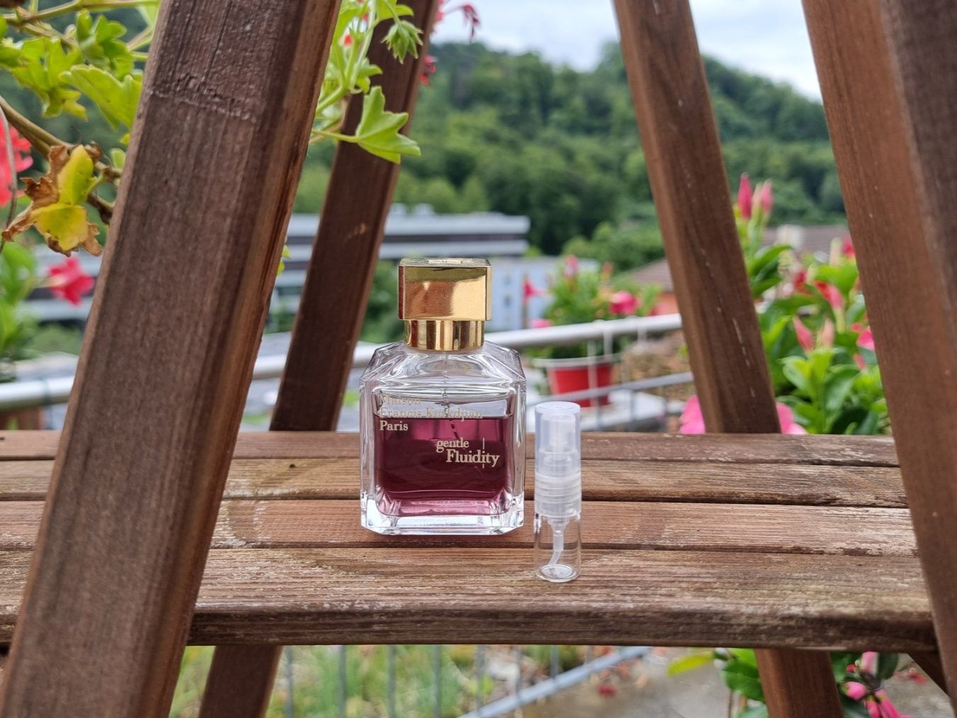 Kurkdjian Parfum & Eau de Toilette: Maison Francis Kurkdjian - Gentle Fluidity - 2ml – Neu (gemäss Beschreibung) aus Winterthur von FragranceLUXE