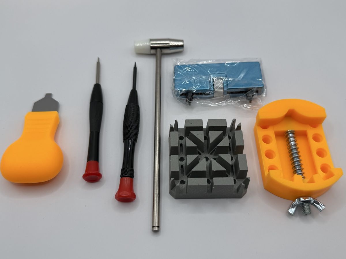 Tutti gli attrezzi: Outils Horloger Divers – Usato da Genève venduto da Rokemon 2