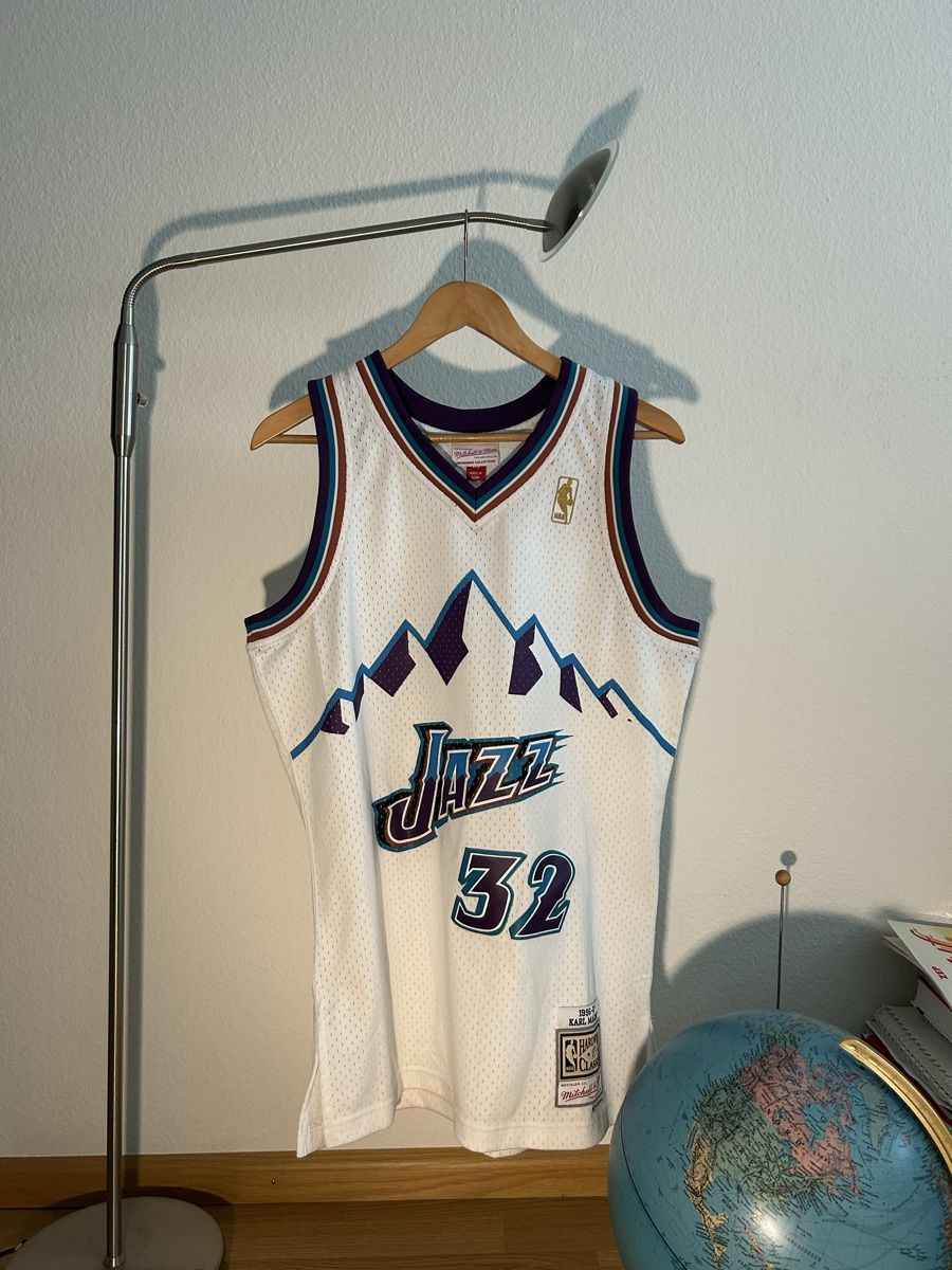 Mitchell & Ness Leibchen & Hosen: Basketball Trikot Karl Malone – Gebraucht aus Reinach BL von the_9lwh