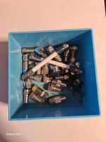 Koaxial Stecker Sortiment mit dem blauem Behälter