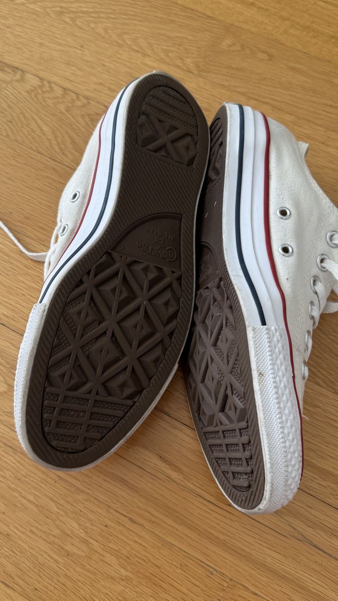 Converse Scarpe da uomo: Converse sneakers, size 39.5 – Nuovo (secondo la descrizione) da Zürich venduto da ana_782l 2