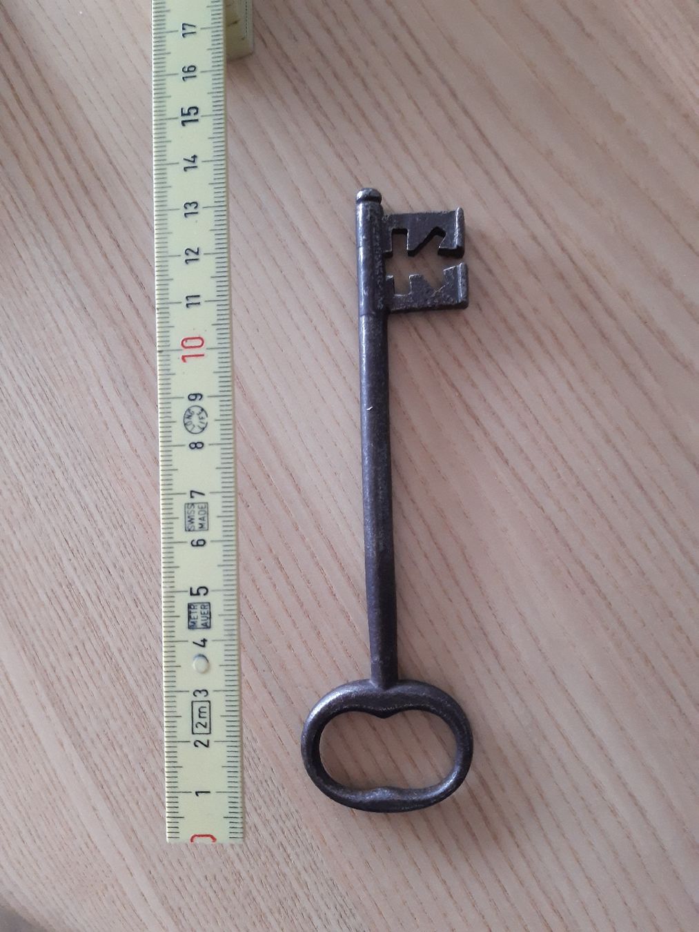 Schlüssel: Bartschlüssel antik Eisen 14cm – Gebraucht aus Zollikofen von Holidaymaker