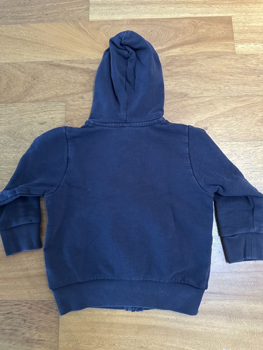 Petit Bateau Maglioni & Felpe: Süsser Petit Bateau Kapuzenpullover Gr. 95, dunkelblau – Usato da Urswil venduto da LMT89 2