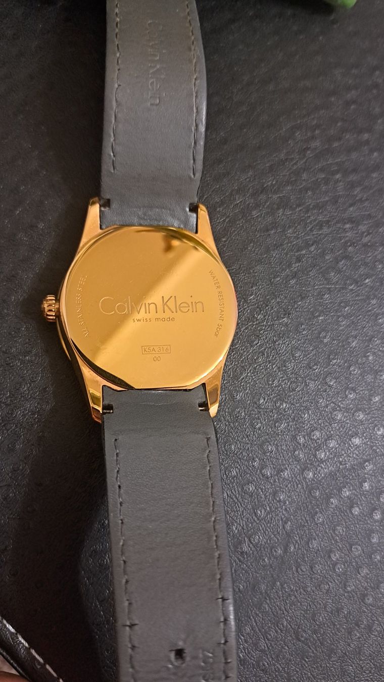 Calvin Klein Orologi: Montre Calvin Klein Bold Men, état impecable, 41mm – Usato da Clarens venduto da mig_f5z9 1