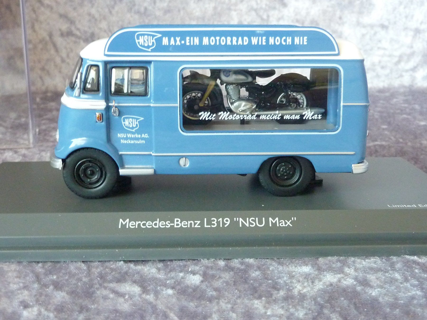 Schuco Voitures modèles: Mercedes L319 mit NSU Max 1:43 – Neuf (Voir description) à Dürrenäsch par modellautos4you 3