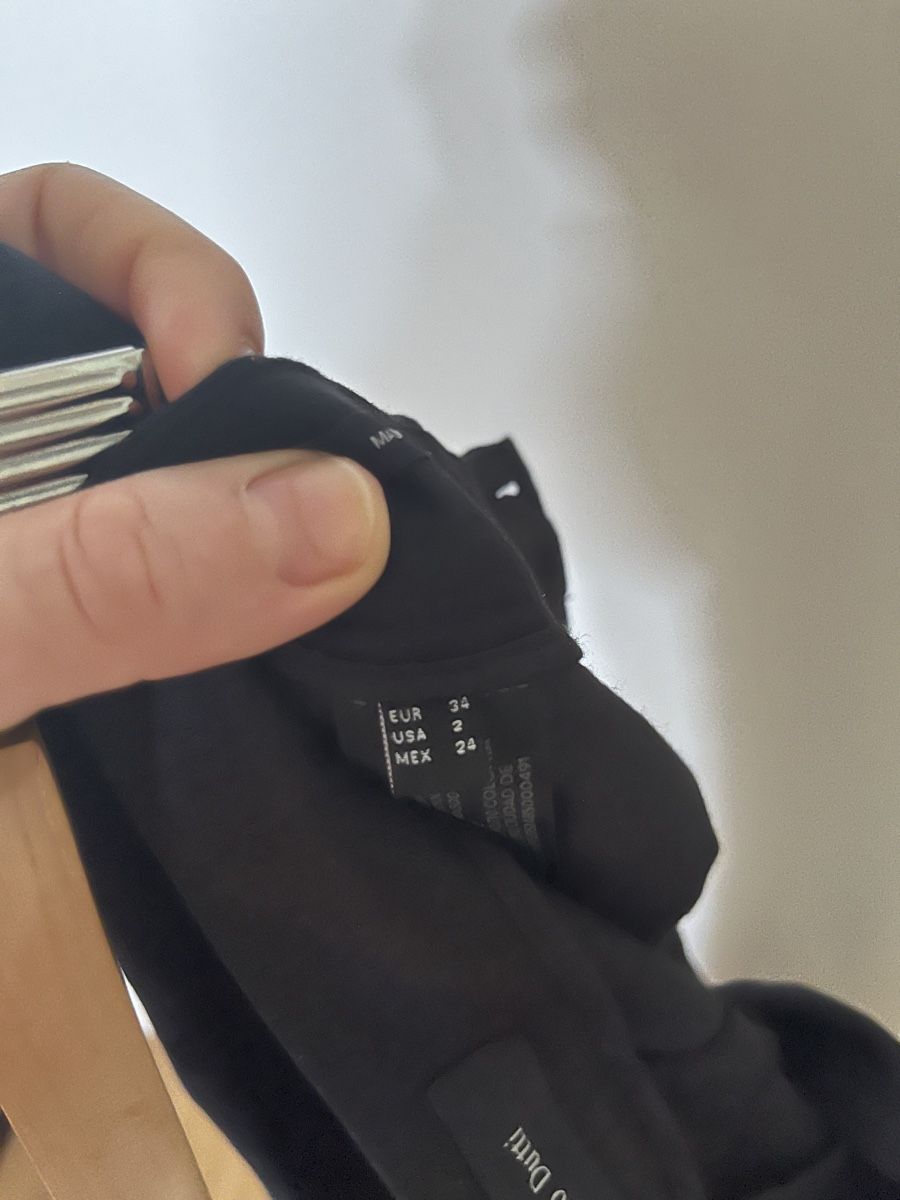 Massimo Dutti Hosen: Damen Hose schwarz Grösse 34 Massimo Dutti – Neu (gemäss Beschreibung) aus Bözberg von Vally_Free 2