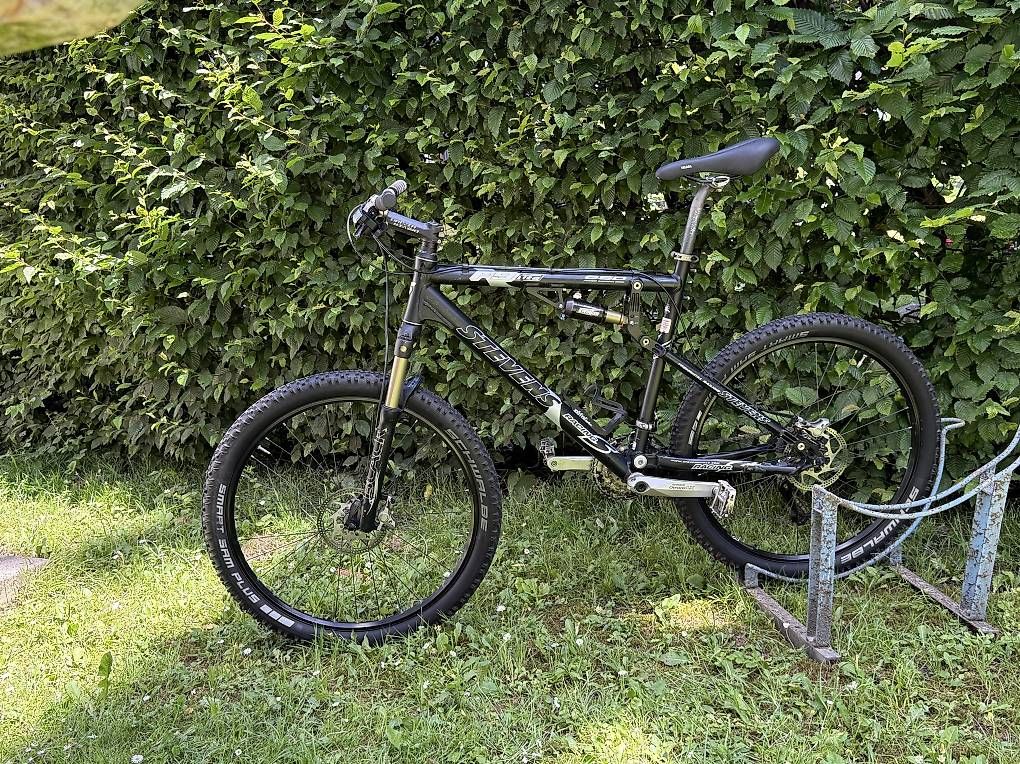 Stevens Biciclette: Stevens F9 Lite Fully RH53 MTB – Usato da St. Gallen venduto da VELOVE_St.Gallen