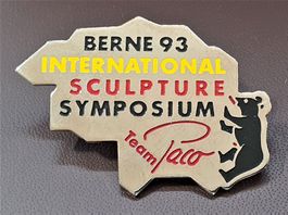 Q888 - Pin Bern 93 Internationale Sculpturen Symposium Paco