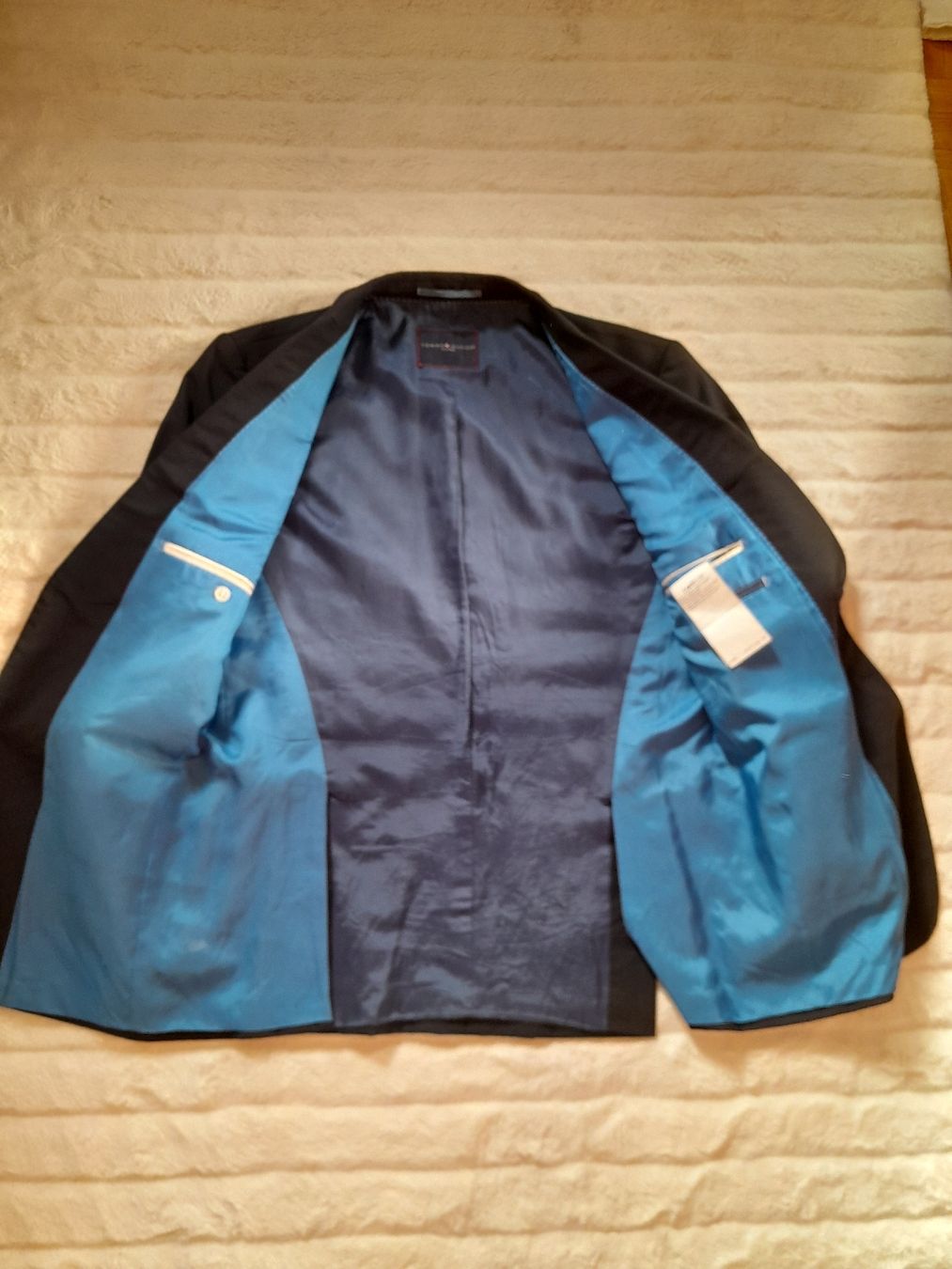 Tommy Hilfiger Giacche: Veste Tommy Hilfiger Tailored, Élégante et Moderne. – Usato da Renens VD venduto da ser_j2fn 2