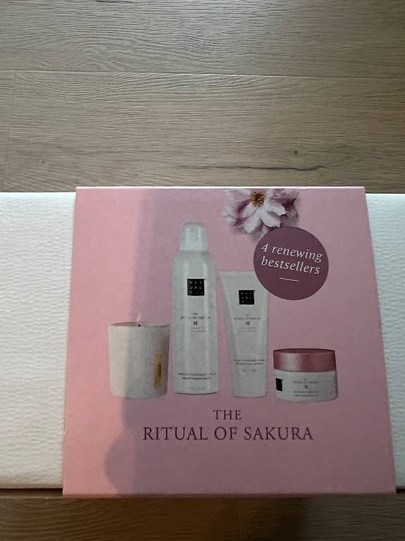 Sonstige Körperpflege: Rituals Geschenkbox Sakura – Neu und originalverpackt aus Zürich von nat_9xtd 1