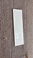 Apple Magic Keyboard mit Ziffernblock zu verkaufen