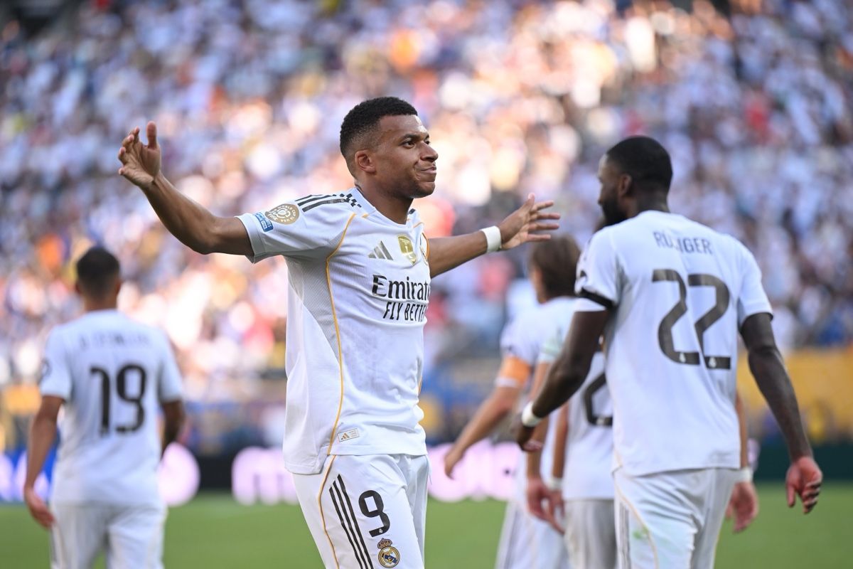 Real Madrid Maillots de corps & Pantalons: Real Madrid 2025 CWC Jersey Player Version | Mbappe 9 – Neuf (Voir description) à Monthey par 87shop 6