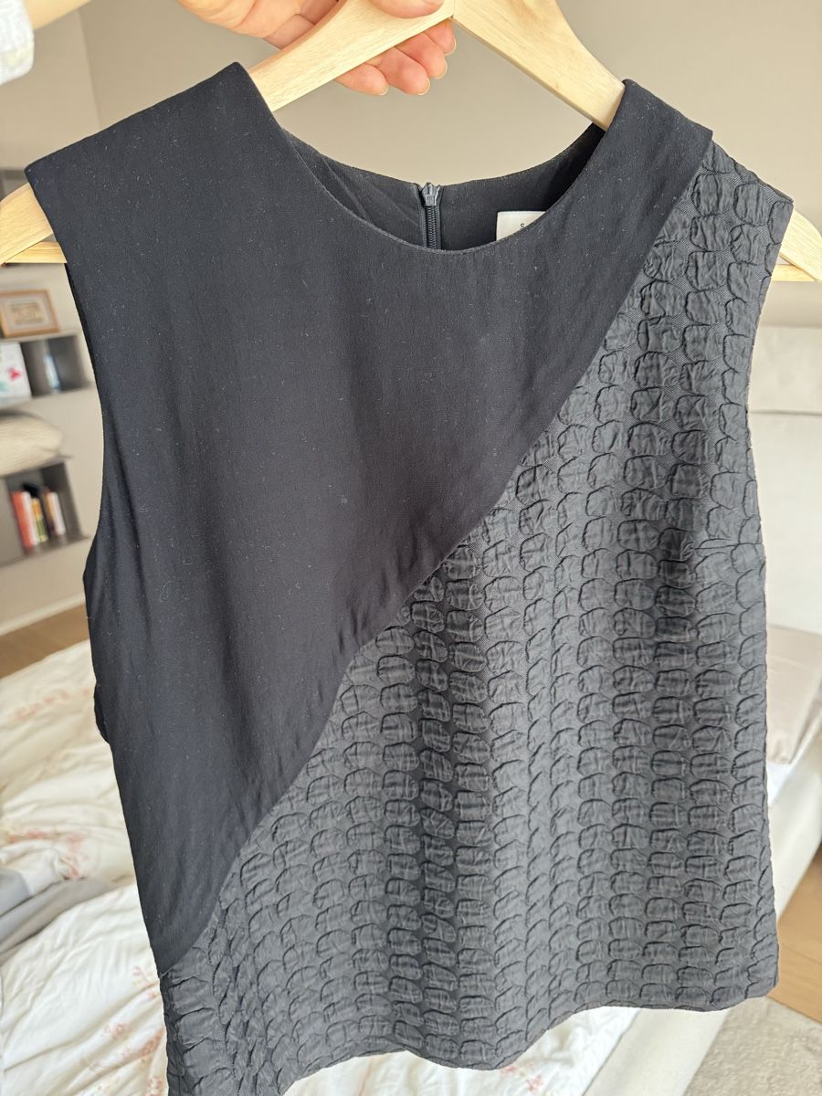 Sandro Tops: Sandro Paris Black Top. Size 1. Summer Essential! – D'occasion à Vesenaz par nat_mq8l