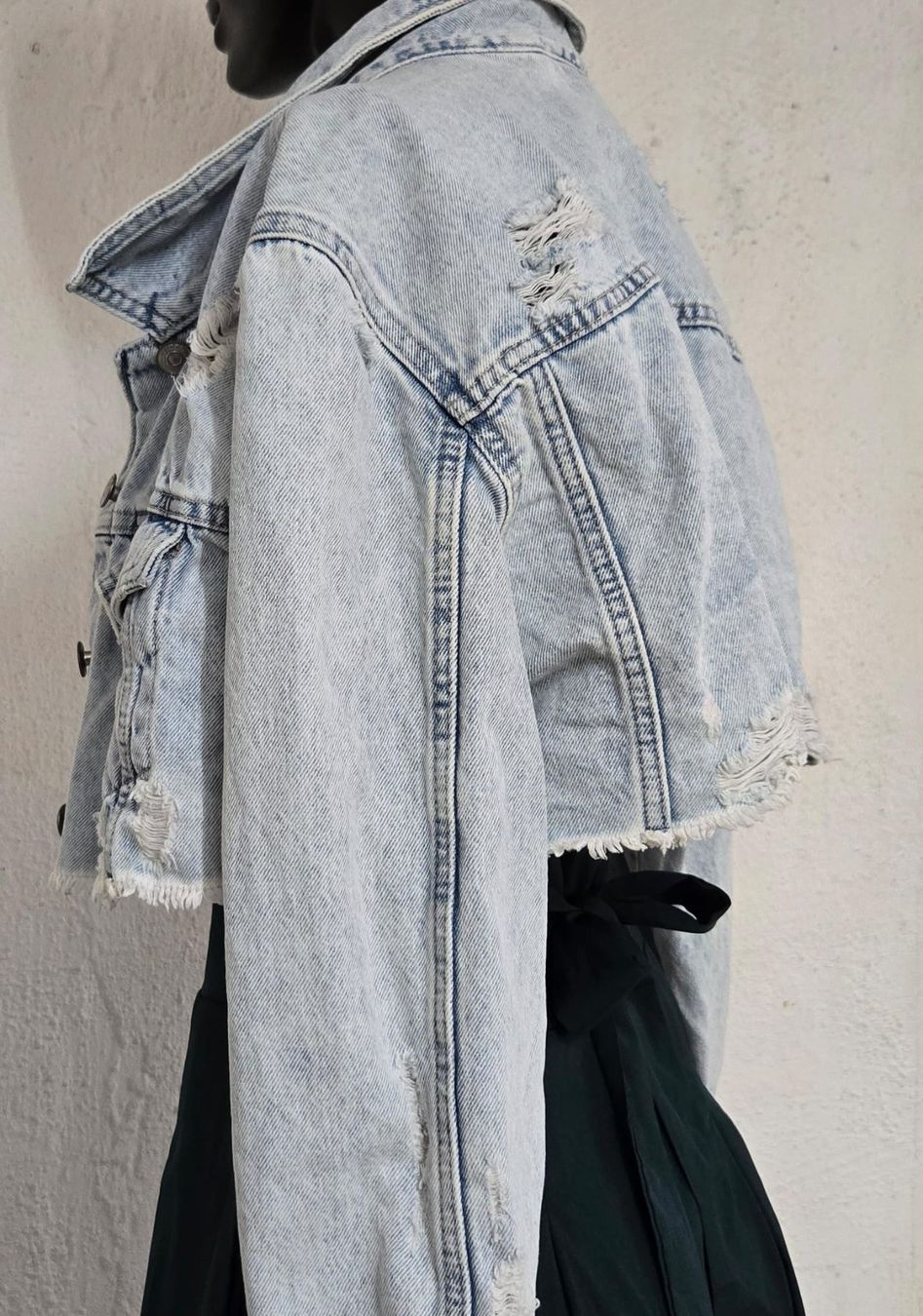 Giacche: Coole Cropped Jeansjacke, hellblau, Grösse L, Neu!! – Nuovo (secondo la descrizione) da Rheinsulz venduto da Gilea 4