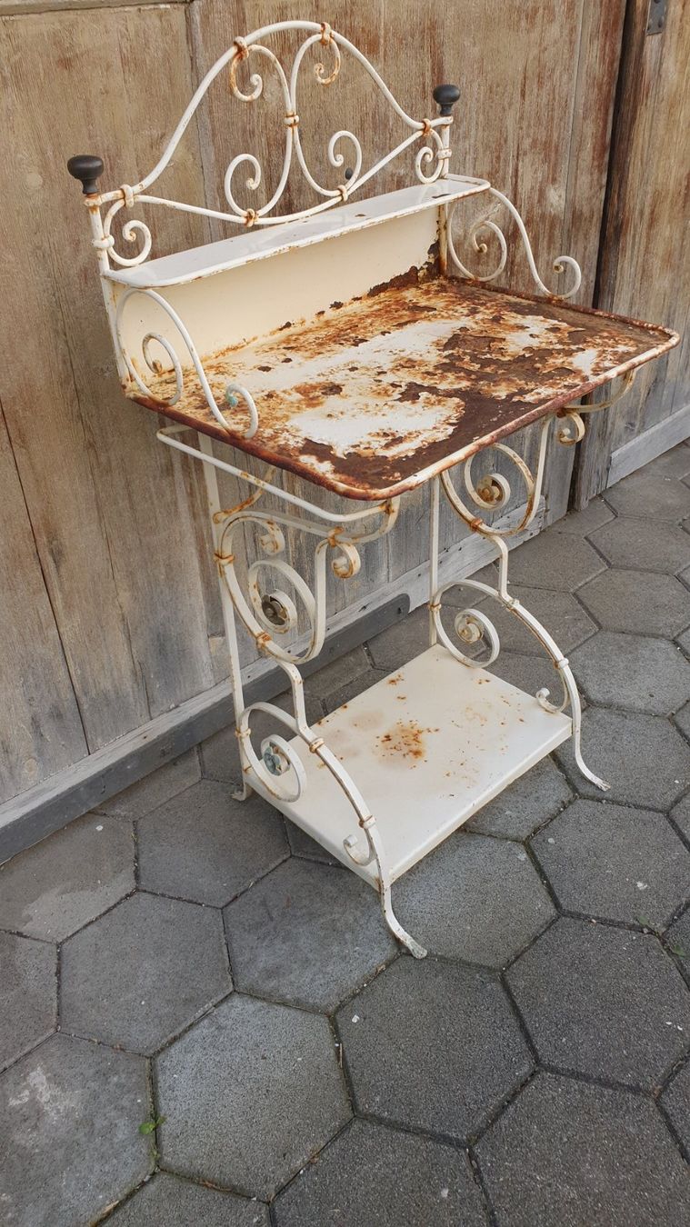 Comodini: Jugendstil Tischli Metall – Usato da Flawil venduto da Pinkmalibu 1