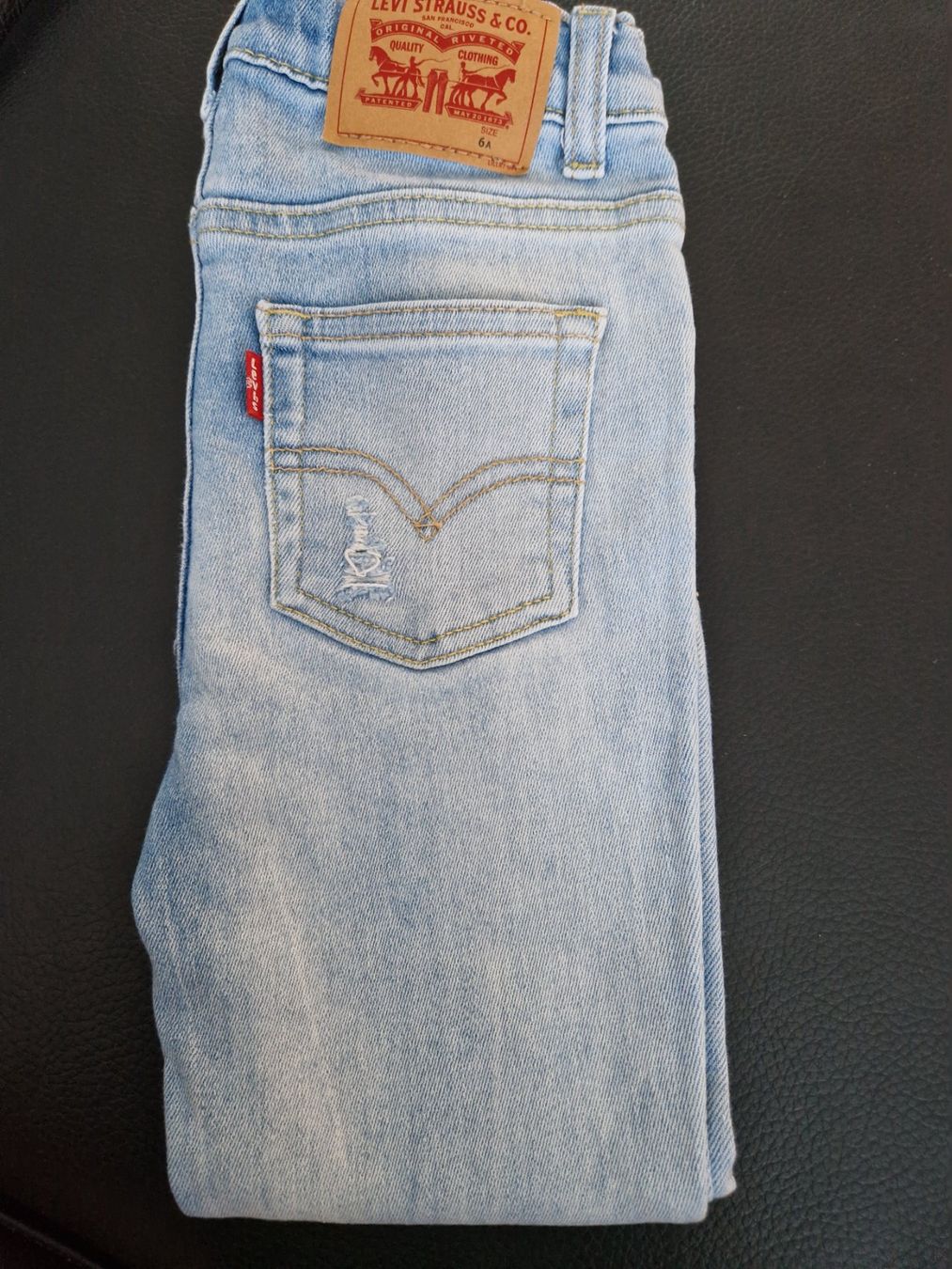 Levi's Pantaloni: Levis Designer Jeans Gr. 116 elastisch – Usato da Davos-Dorf venduto da Bpelikan 1