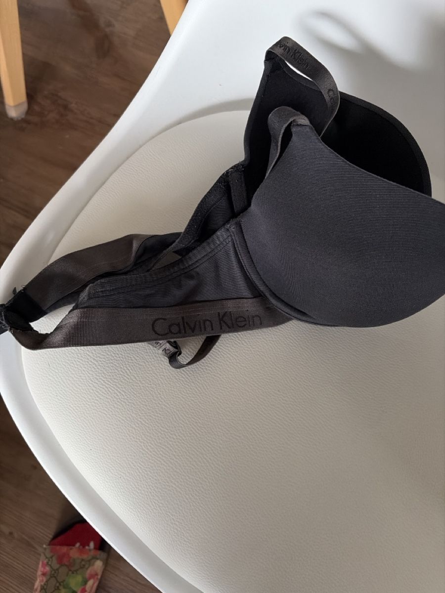 Calvin Klein Altra biancheria intima: Calvin Klein BH Schwarz Grösse 80c – Usato da Opfershofen TG venduto da dan_nxk8 2