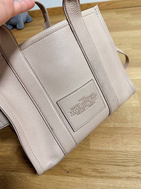 Marc Jacobs Taschen für Damen: Marc Jacobs Tote Bag in Medium – Gebraucht aus Bern von sandeepandee 2
