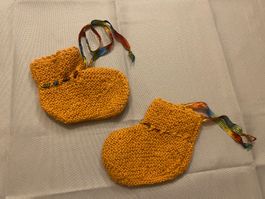 Babyfinklein handgestrickt Wolle Finklein Söcklein Baby