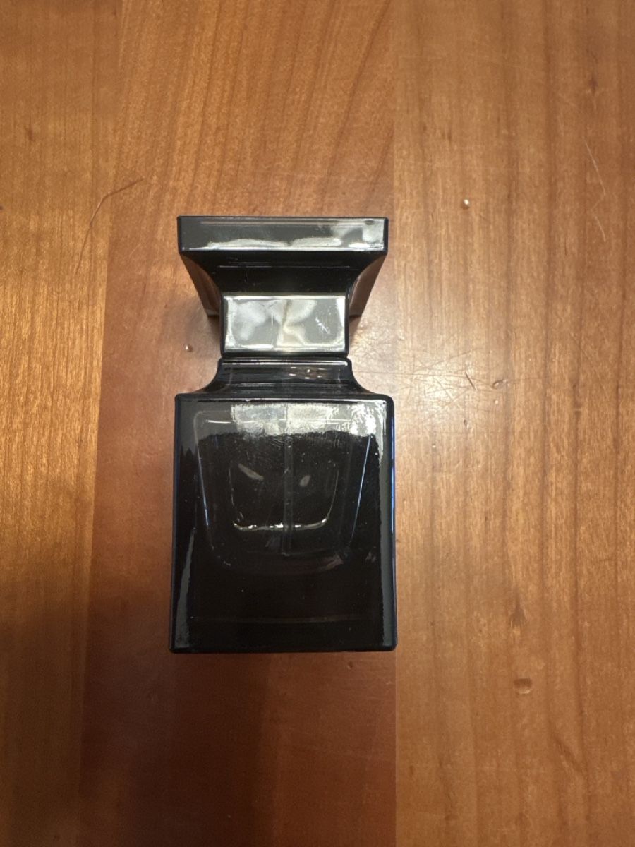 Flaconi: Tom Ford Oud Wood Flacon  – Usato da Zollikon venduto da Erika_V 3