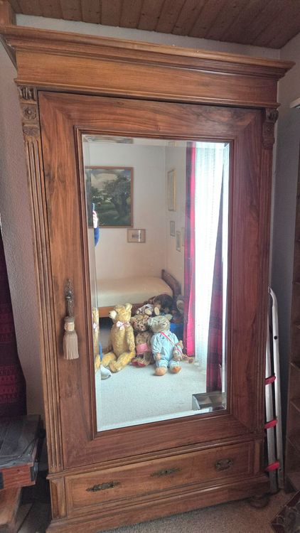 Wunderschne Schrank Mit Spiegel Fotos