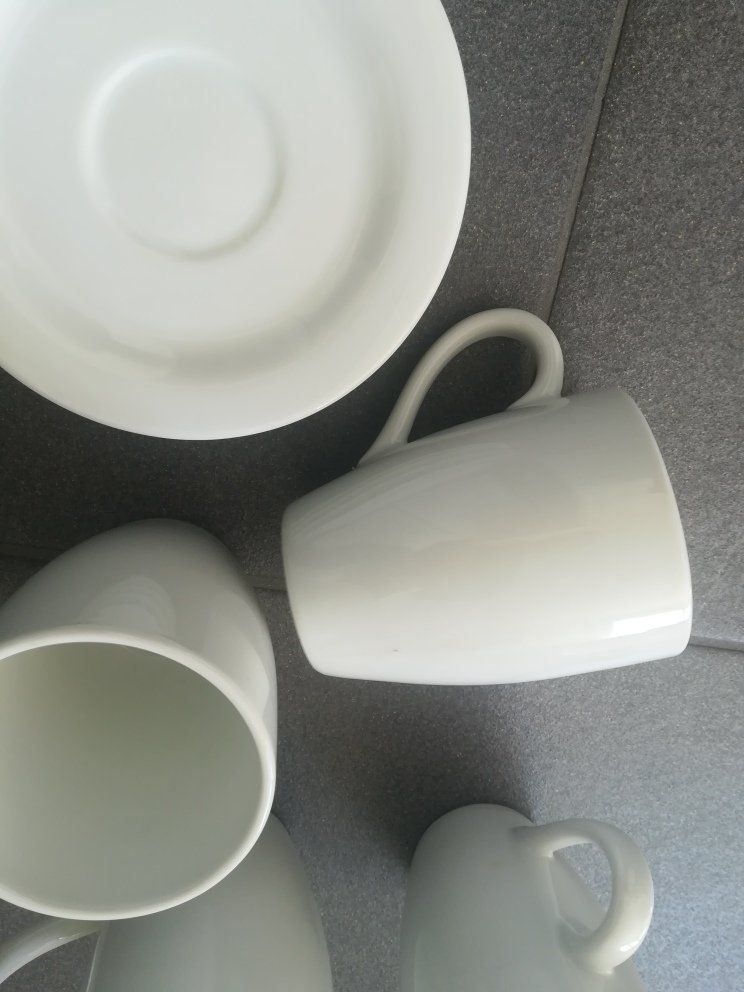 Tassen: 4 Mugs Kaffee oder Tee – Gebraucht aus Russikon von wanda2006 2