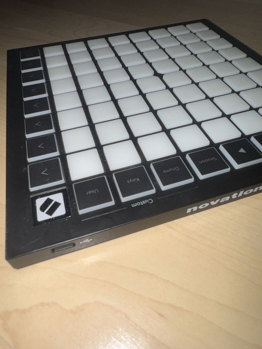 Novation Console di mixaggio: Novation Launchpad Mini MK3 – Top Zustand – Nuovo (secondo la descrizione) da luzern venduto da yun_l92r