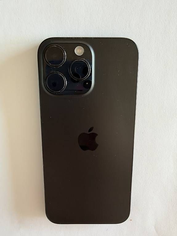 Portables: Iphone 16 Pro Max 256GB  – Neuf avec emballage d'origine à Schlieren par Shayn_L 2