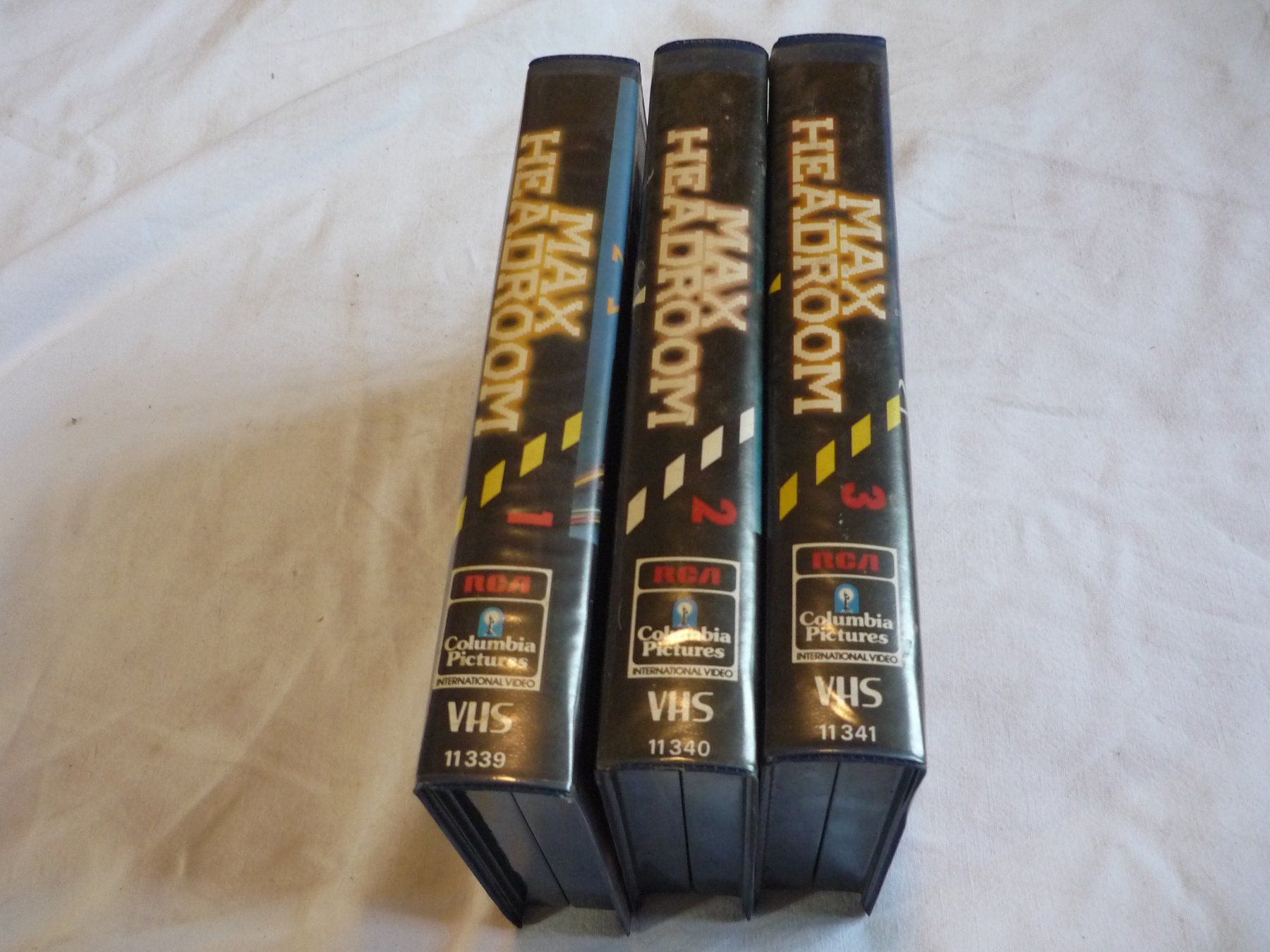 Tutti i VHS: 3x Rare VHS - Max Headroom teil 1 2 3 – Usato da Beringen venduto da Flatretriever 1