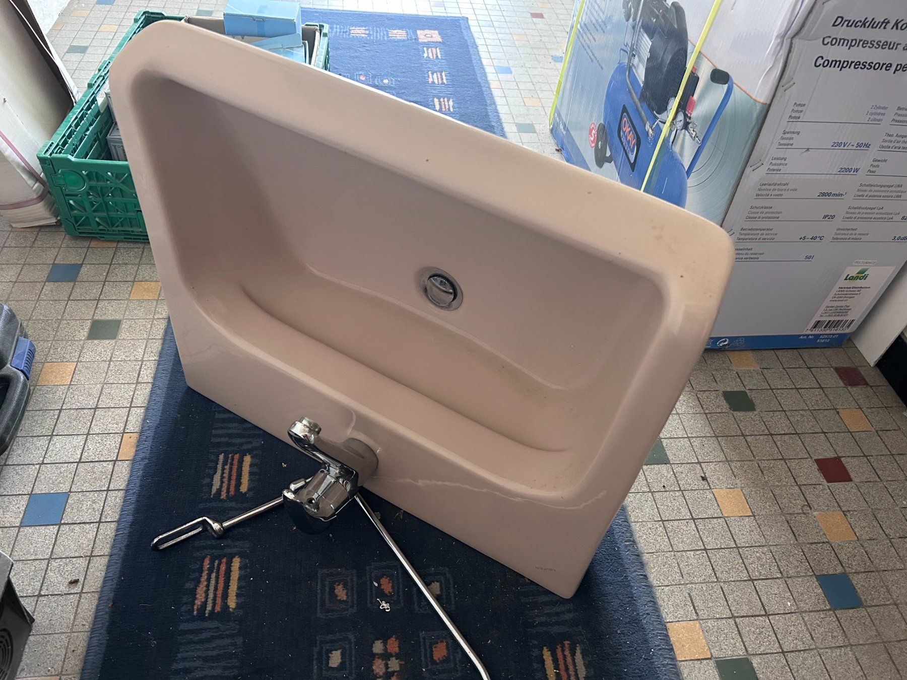 Lavabi & lavandini: Lavabo – Usato da Riedt b. Erlen venduto da Hoppschi1