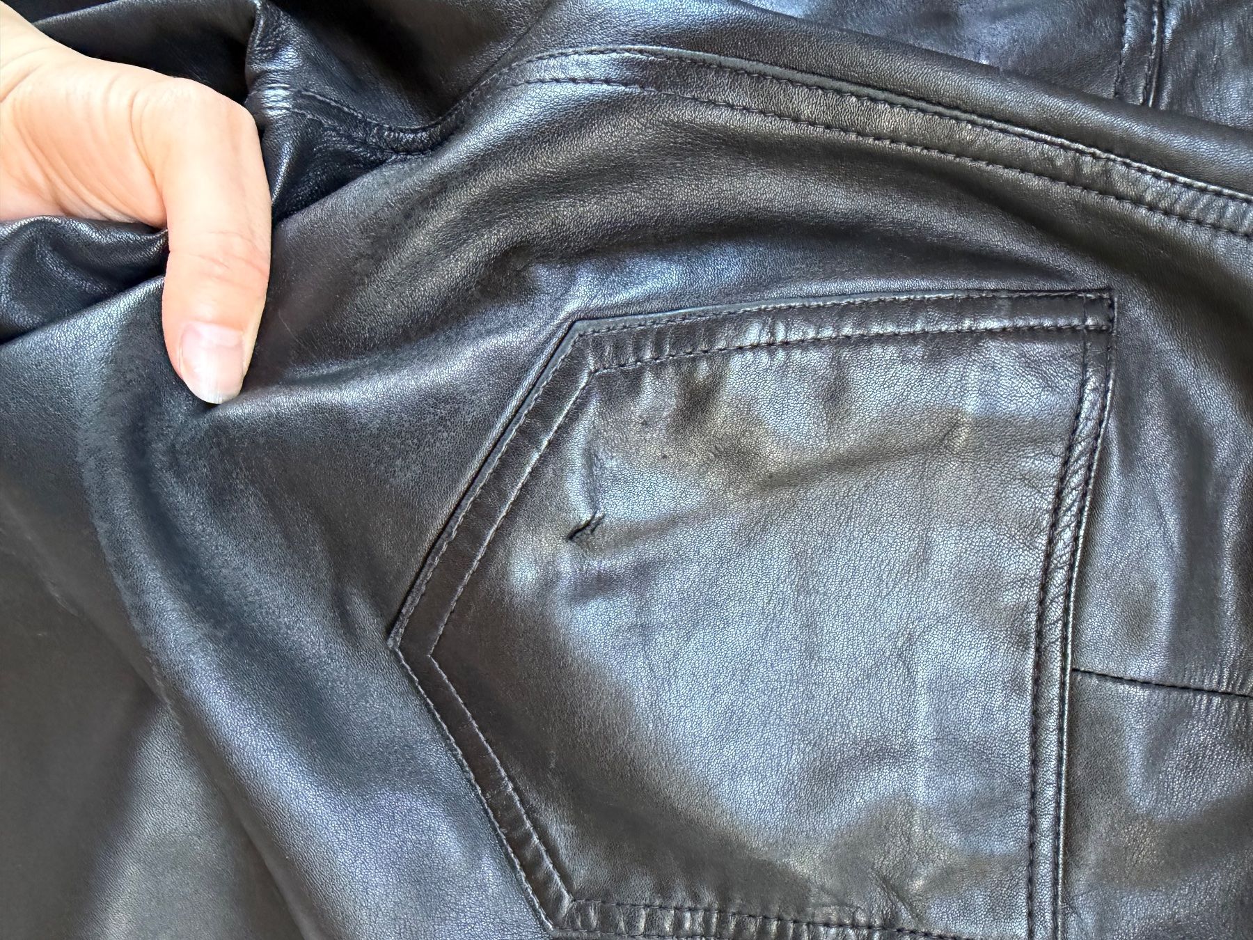 Pantaloni: 100% Lederhose schwarz – Usato da Zürich venduto da ele_c8mx 3