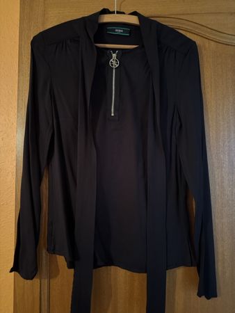 Damen Bluse Guess schwarz mit Reissverschluss guter Zustand