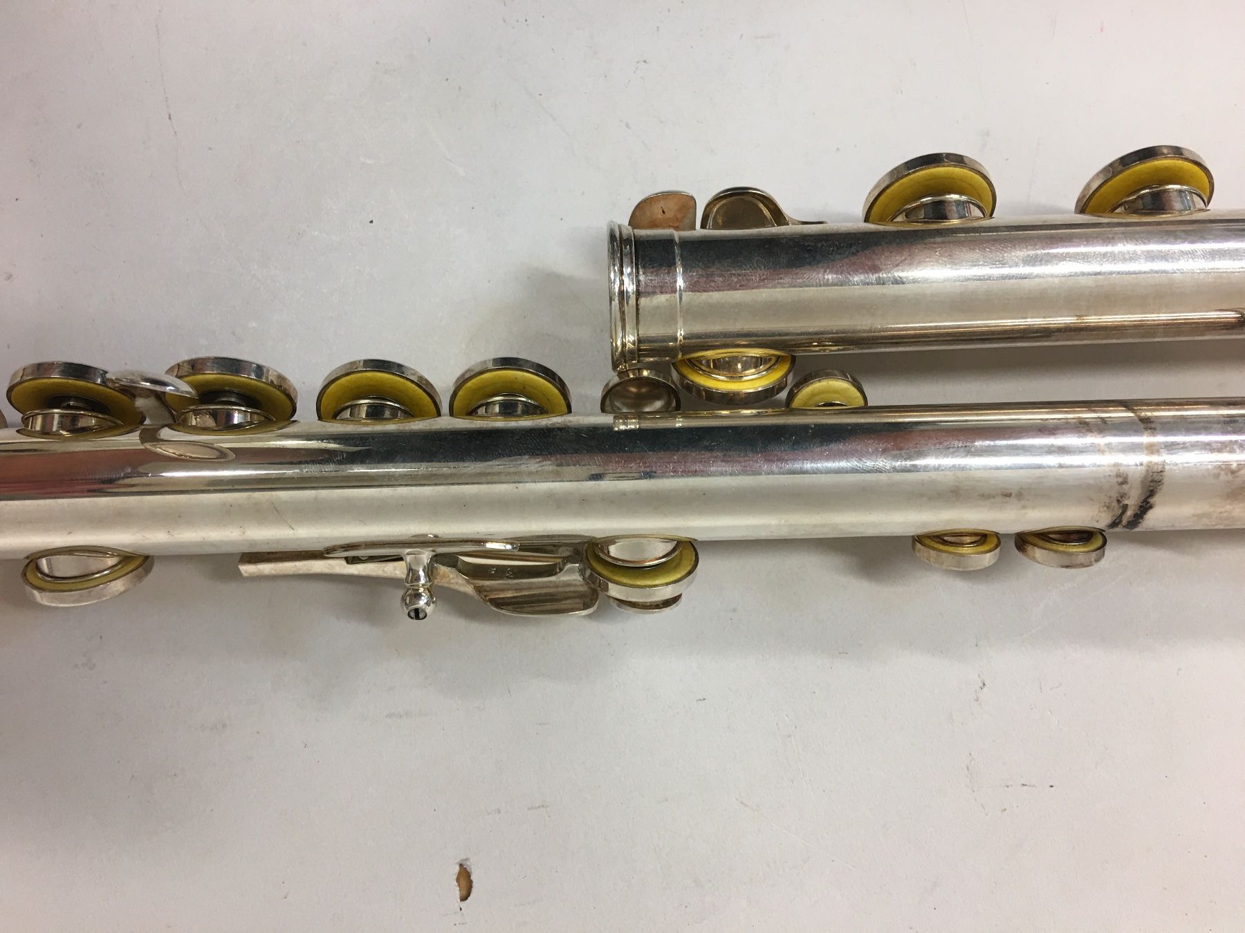 Musikinstrumente: Querflöte Silber mit Koffer guter Zustand – Gebraucht aus Olten von ELHANDEL 7